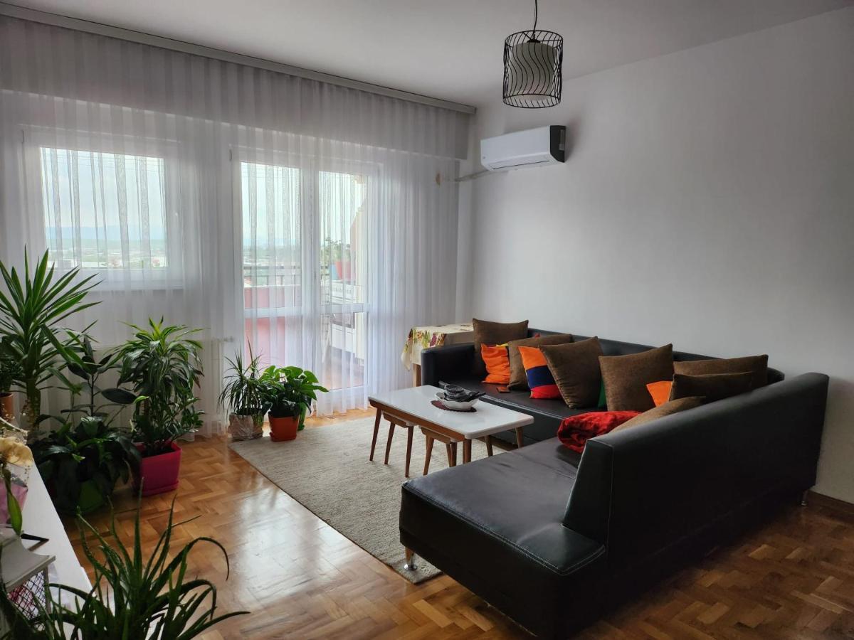 One Bedroom Apartment - Close The City Center! Prishtina Prishtinë Luaran gambar