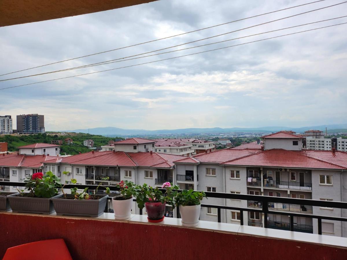 One Bedroom Apartment - Close The City Center! Prishtina Prishtinë Luaran gambar