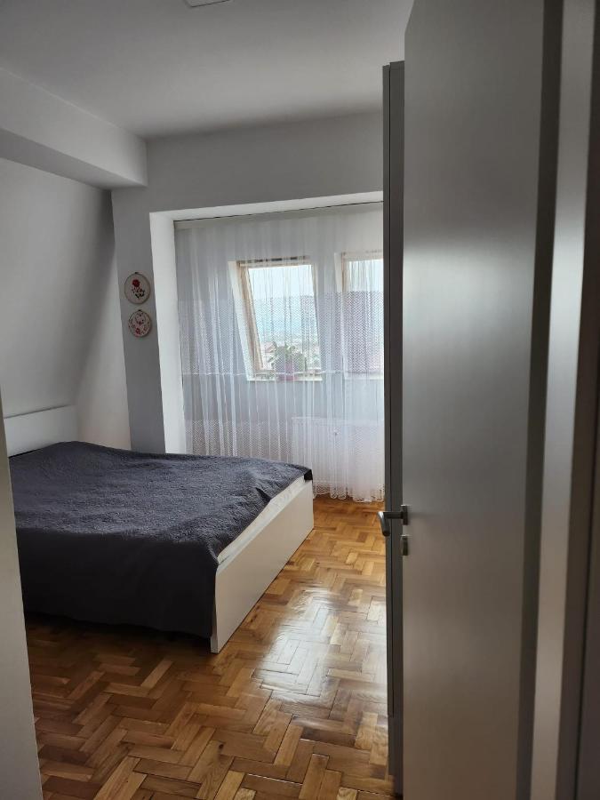 One Bedroom Apartment - Close The City Center! Prishtina Prishtinë Luaran gambar